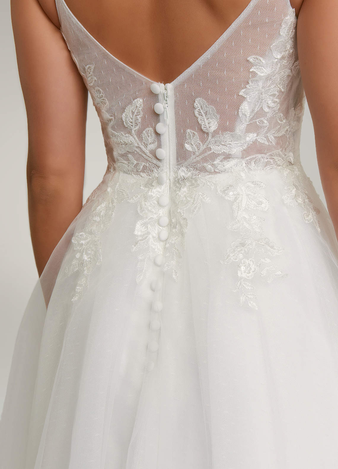 Diamond White A-Line V-Neck Sequins Tulle Dress