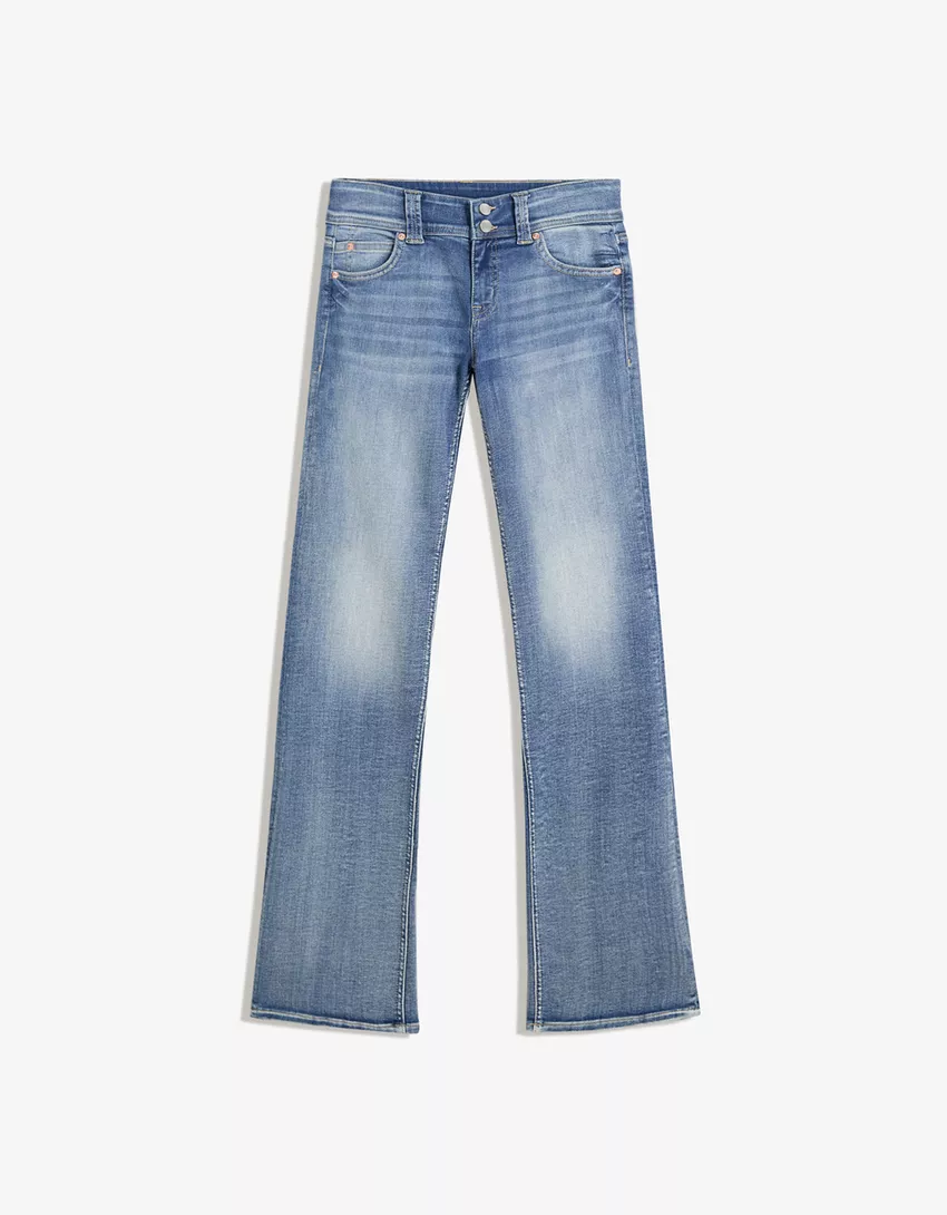 Bootcut jeans with flaps