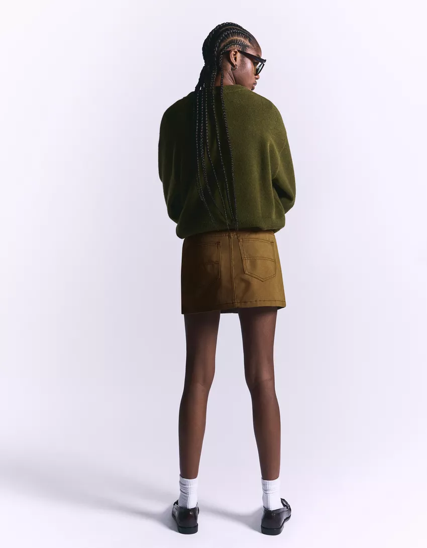 Mini skirt with belt