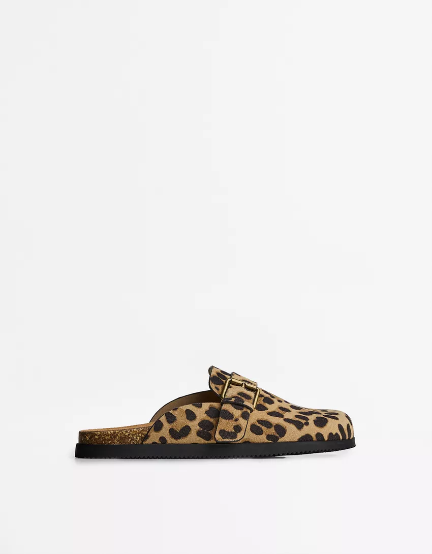 Animal print LEATHER clogs with buckle