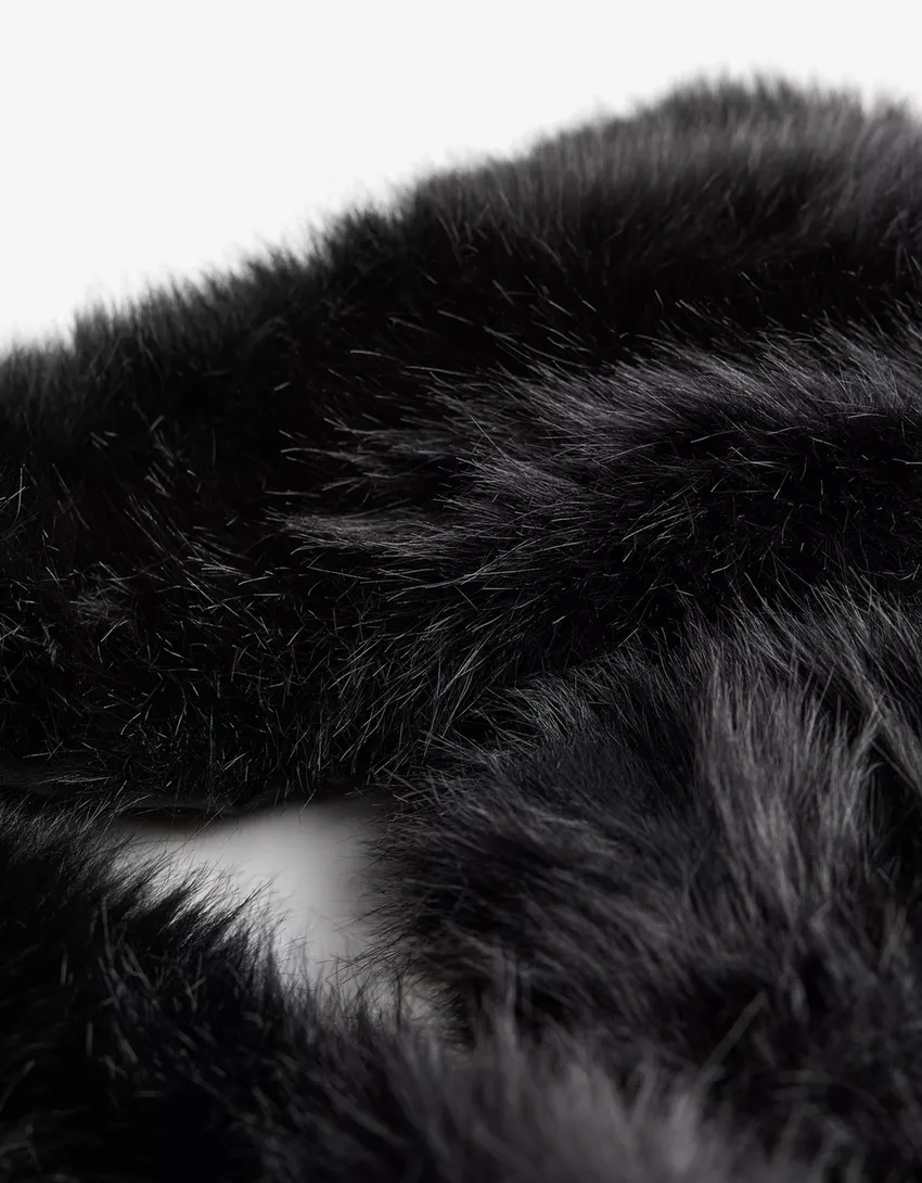 Faux fur stole