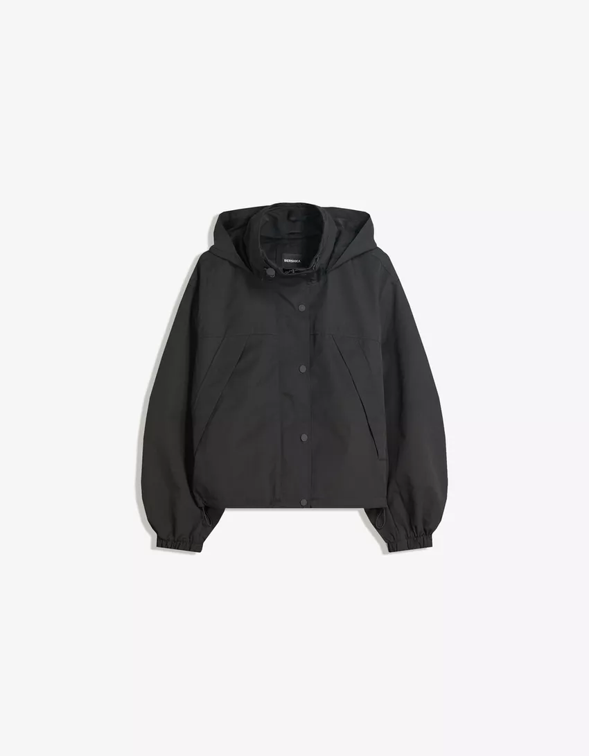 Water-resistant and windproof technical jacket