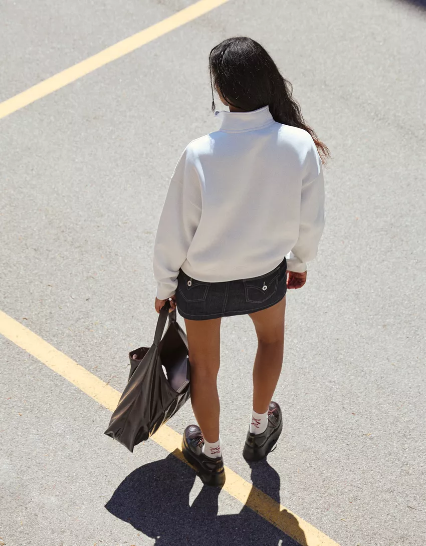 Printed zip-up neck sweatshirt