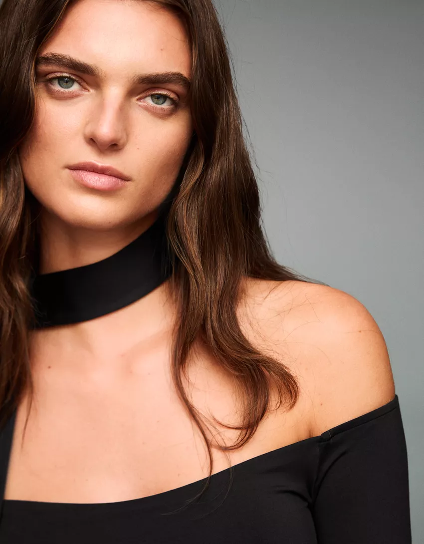 Long sleeve scarf T-shirt