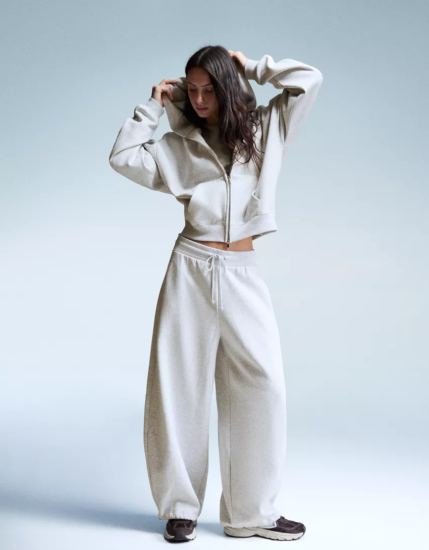 Plush barrel pants with stoppers