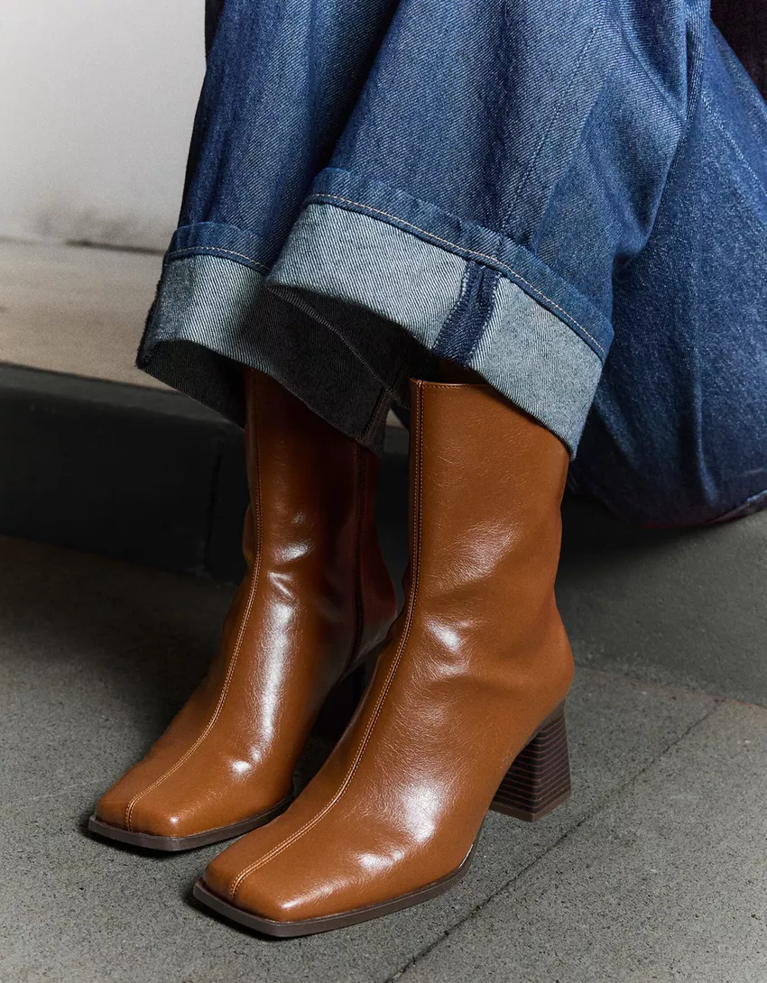 Chunky heel ankle boots