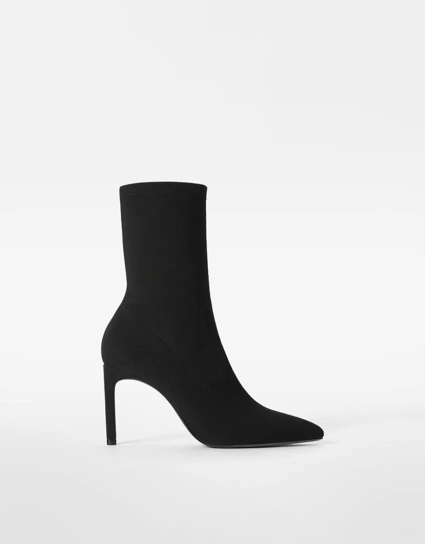 Tailored high-heel ankle boots