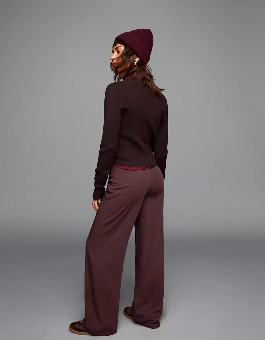 Wide-leg pants