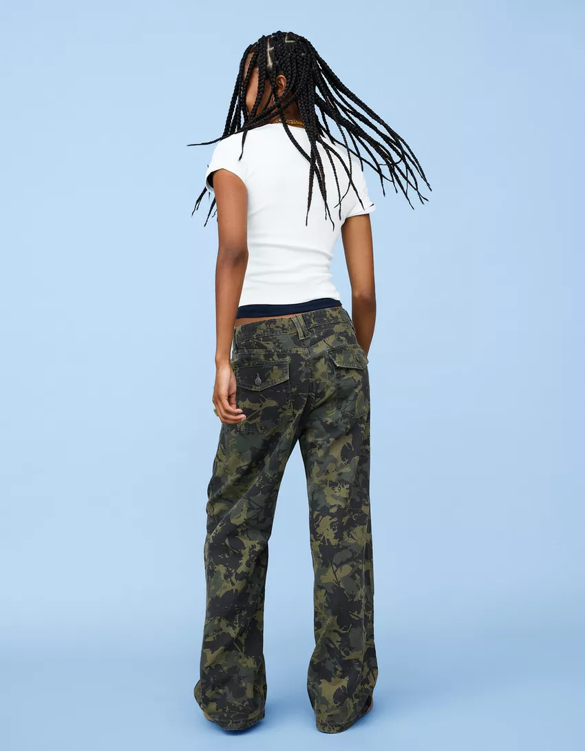 Straight pants with print