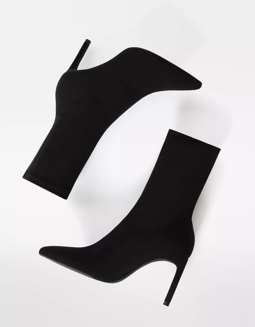 Tailored high-heel ankle boots