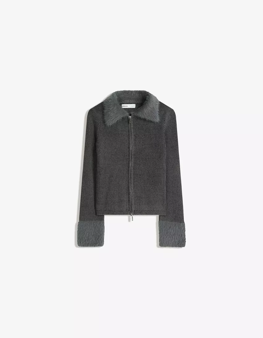 Zip-up cardigan with faux fur collar