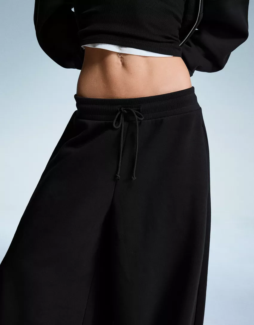 Plush barrel pants with stoppers