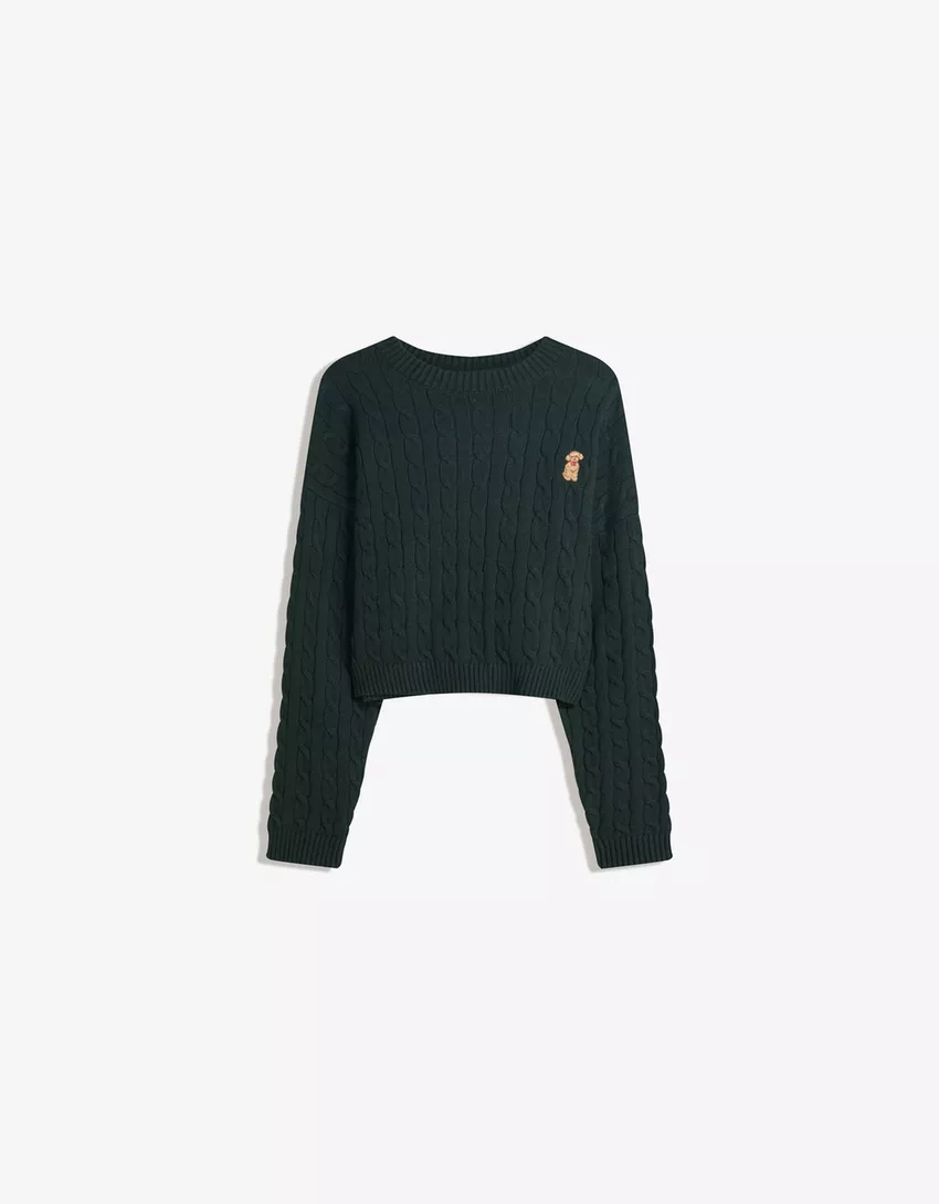Cable-knit sweater with embroidery