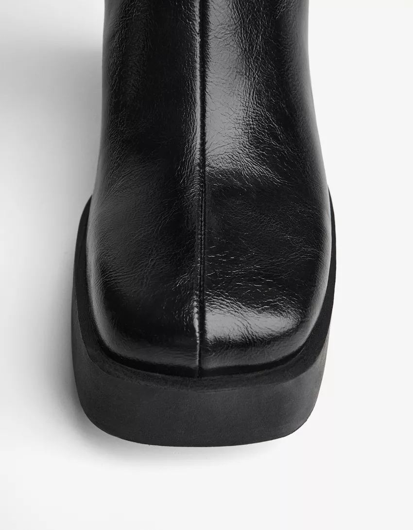 Platform high-heel boots