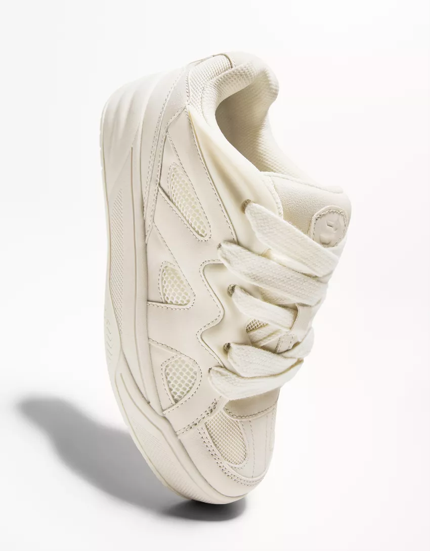 Multi-piece skate shoes