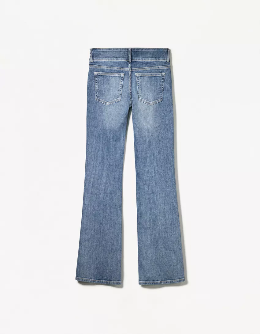 Low-rise bootcut jeans