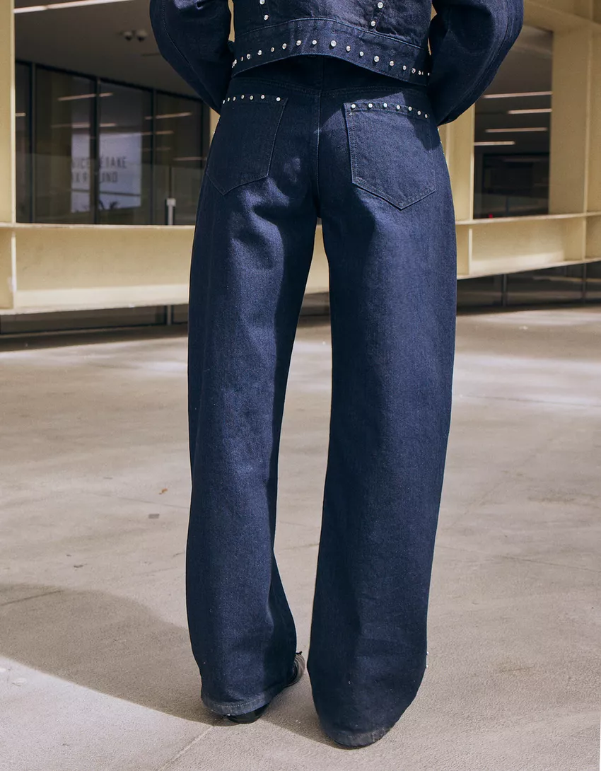 Baggy barrel jeans with studs