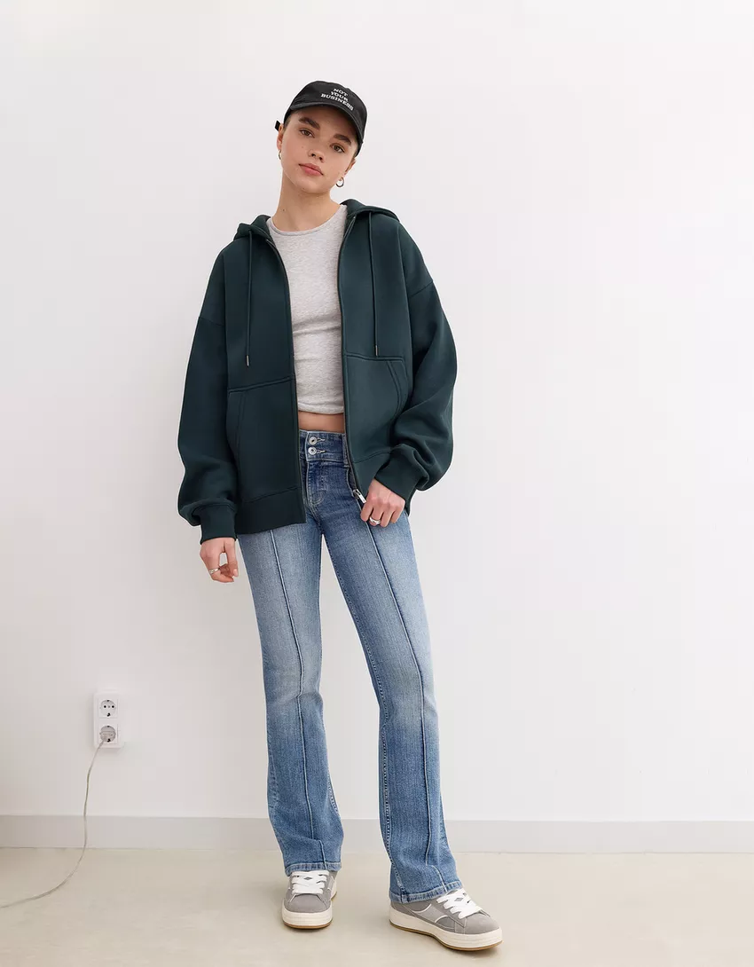 Low-rise bootcut jeans
