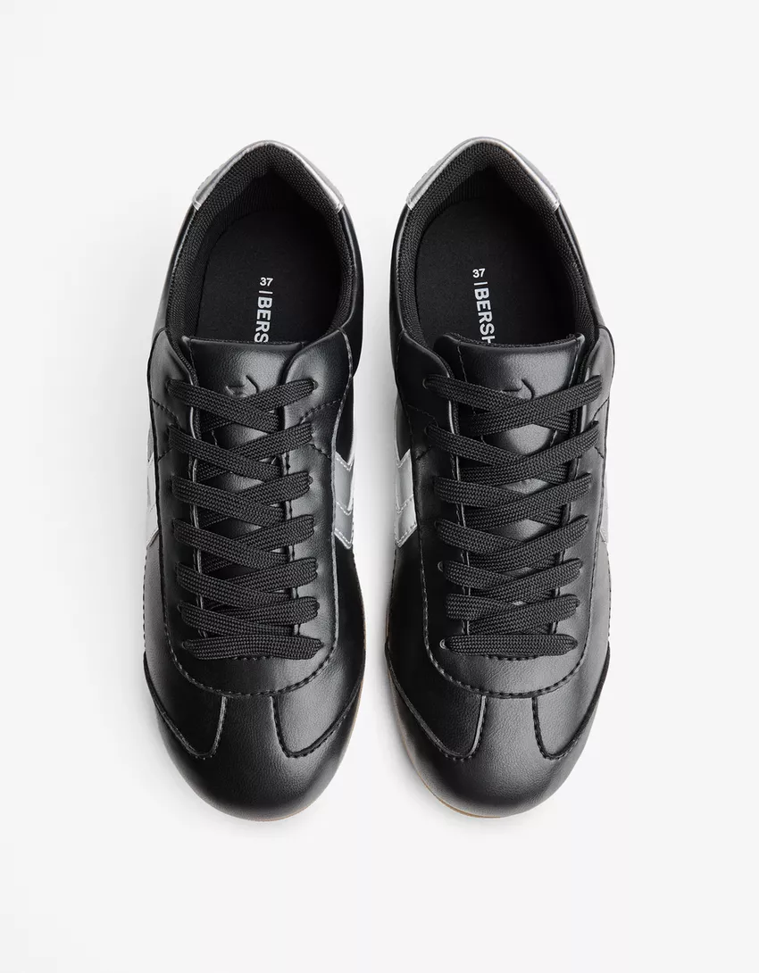 Retro sneakers with thin soles