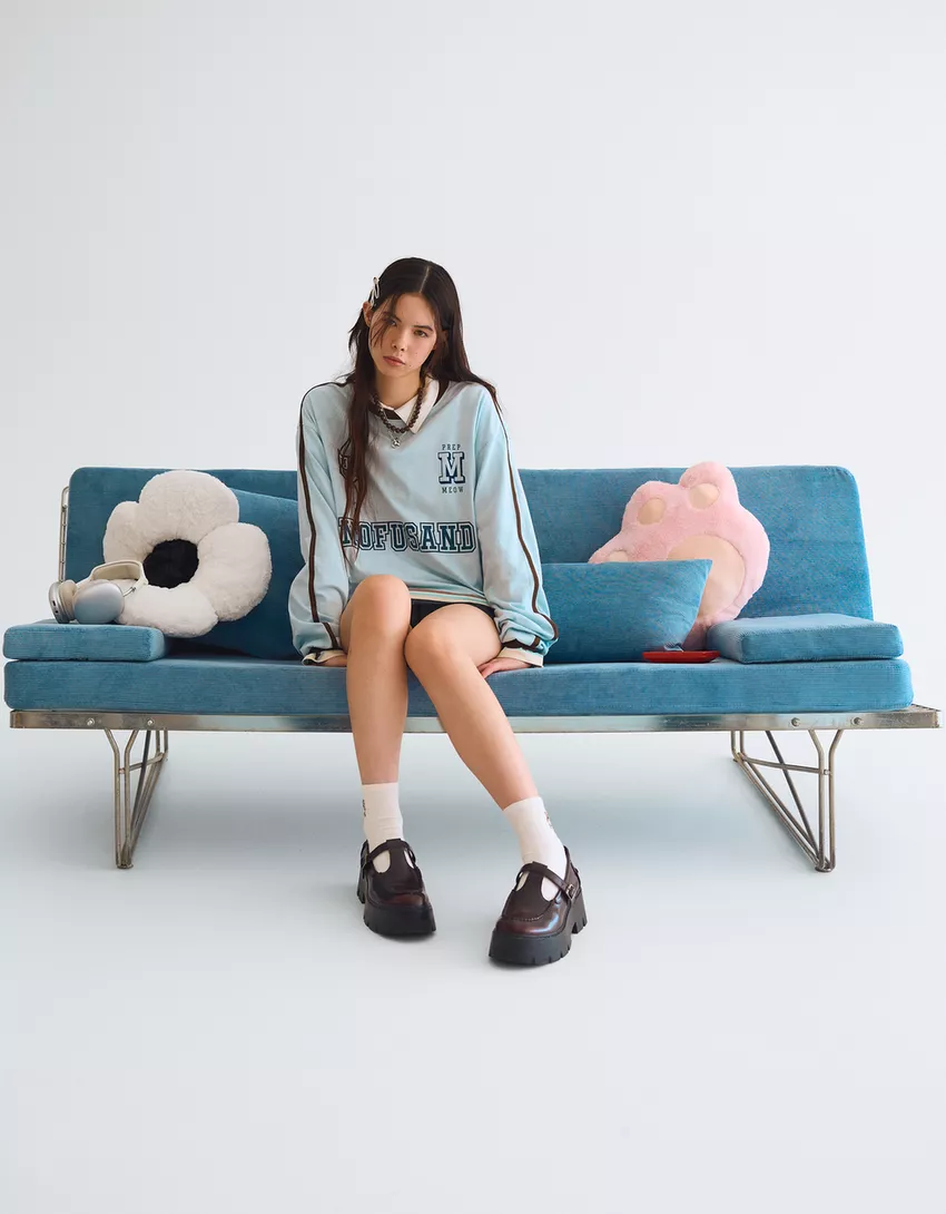 Loafers with strap and chunky soles