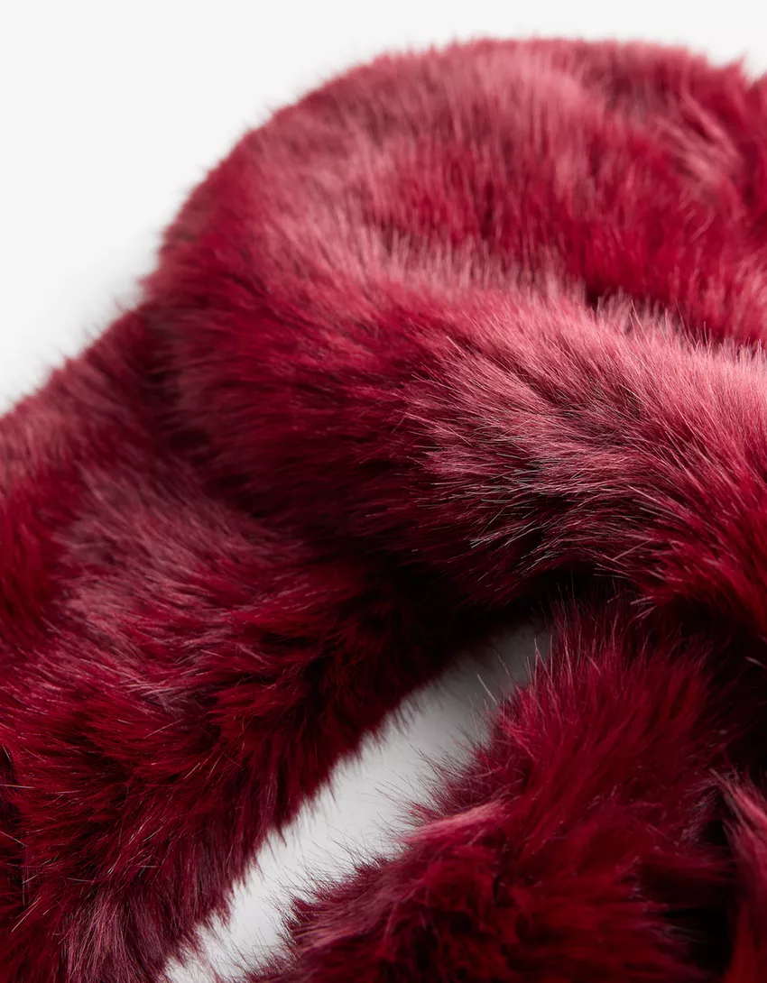 Faux fur stole