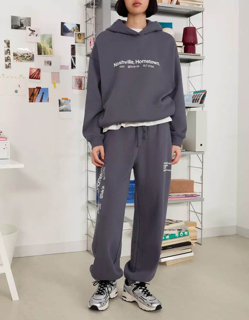 Sweatpants with print