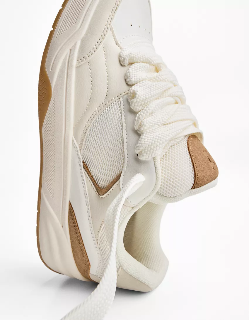 Contrast chunky sneakers