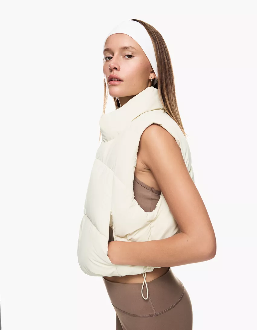 Cropped puffer vest