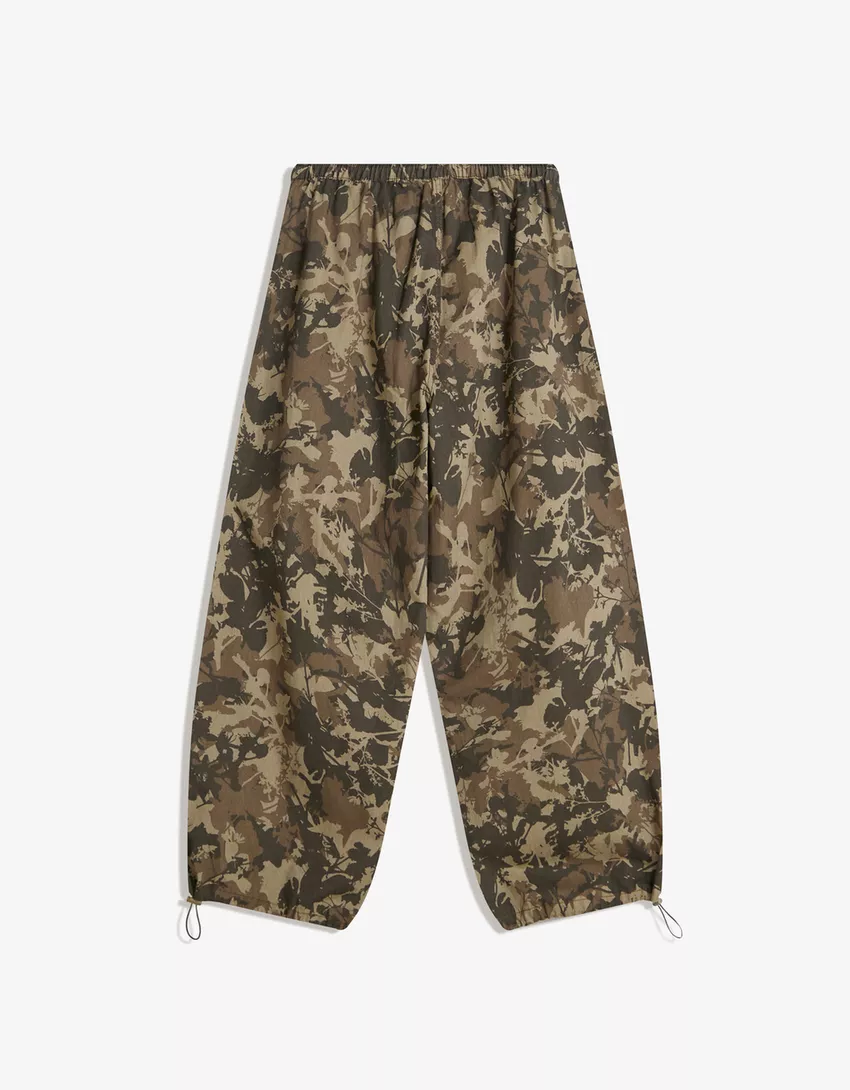 Printed parachute cargo pants