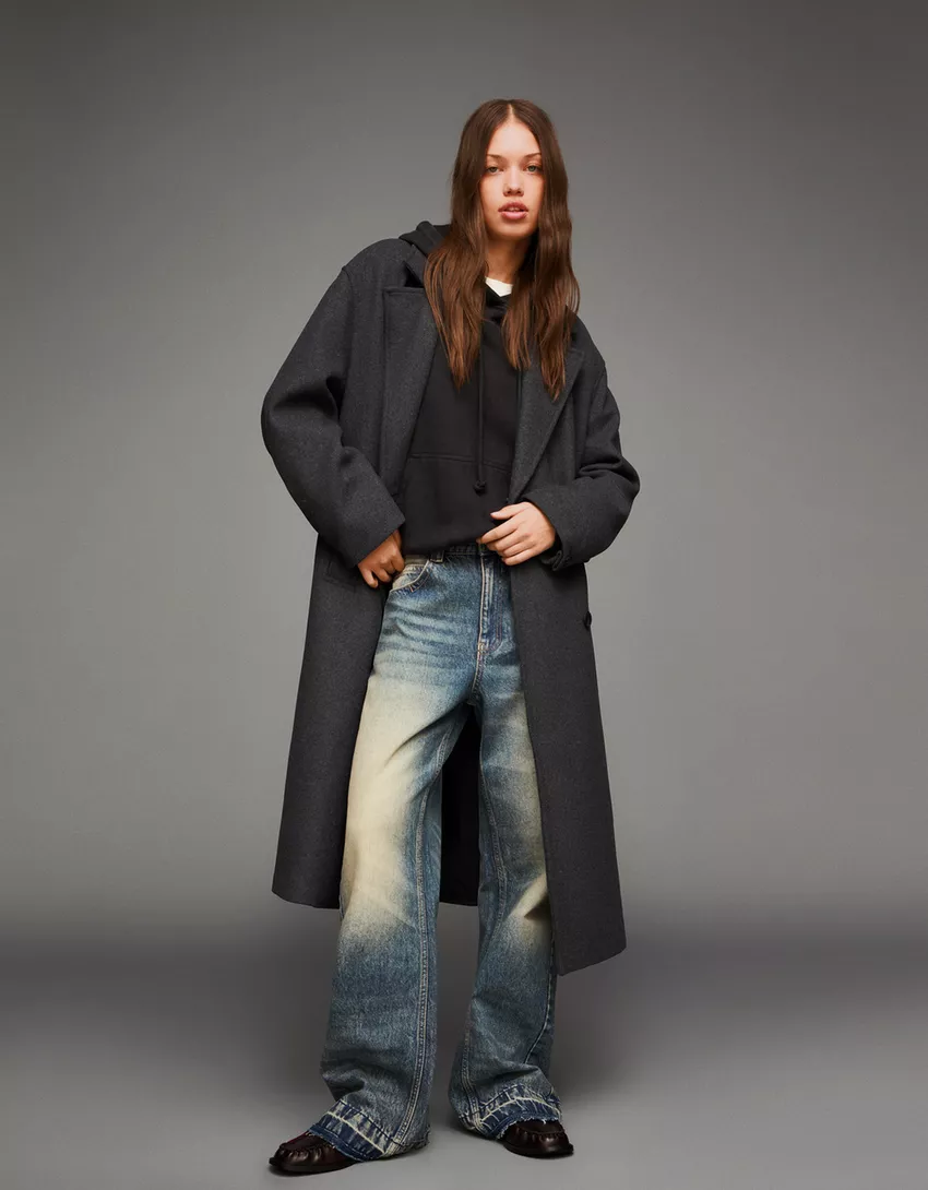 Long drop-shoulder coat