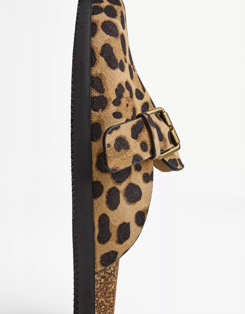 Animal print LEATHER clogs with buckle