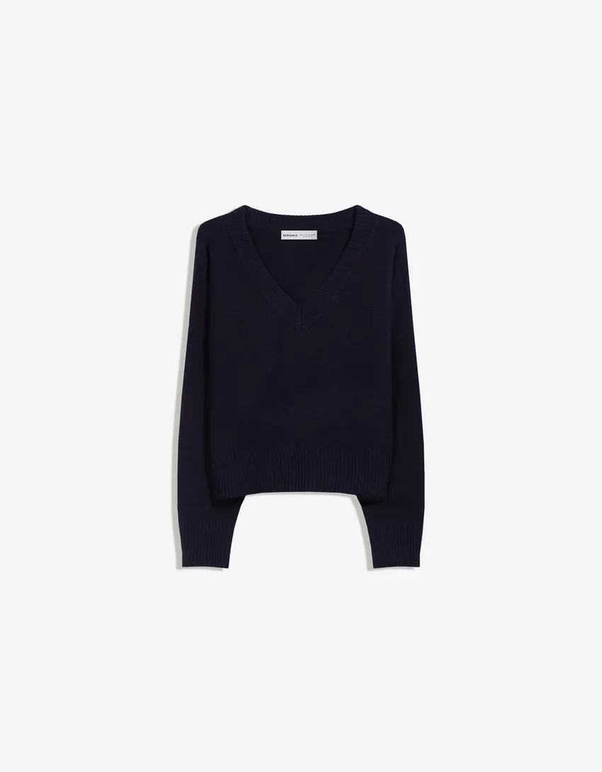 V-neck cropped sweater