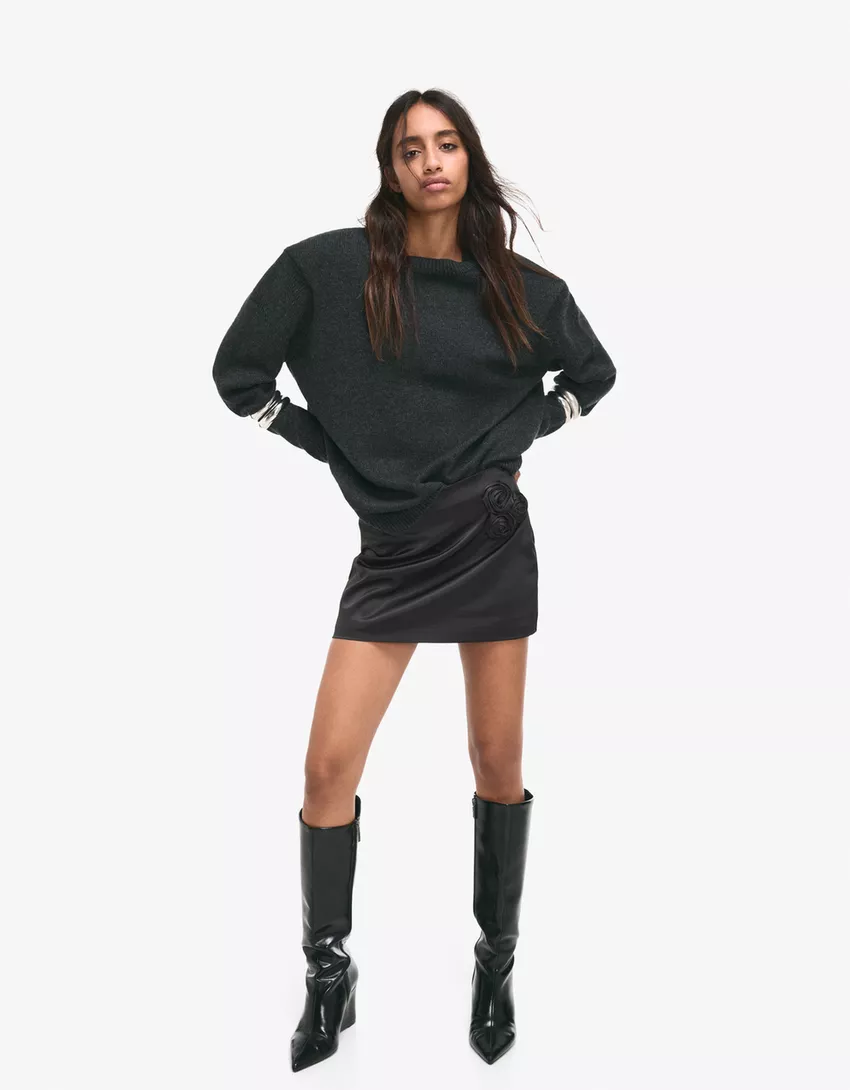 Floral satin mini skirt