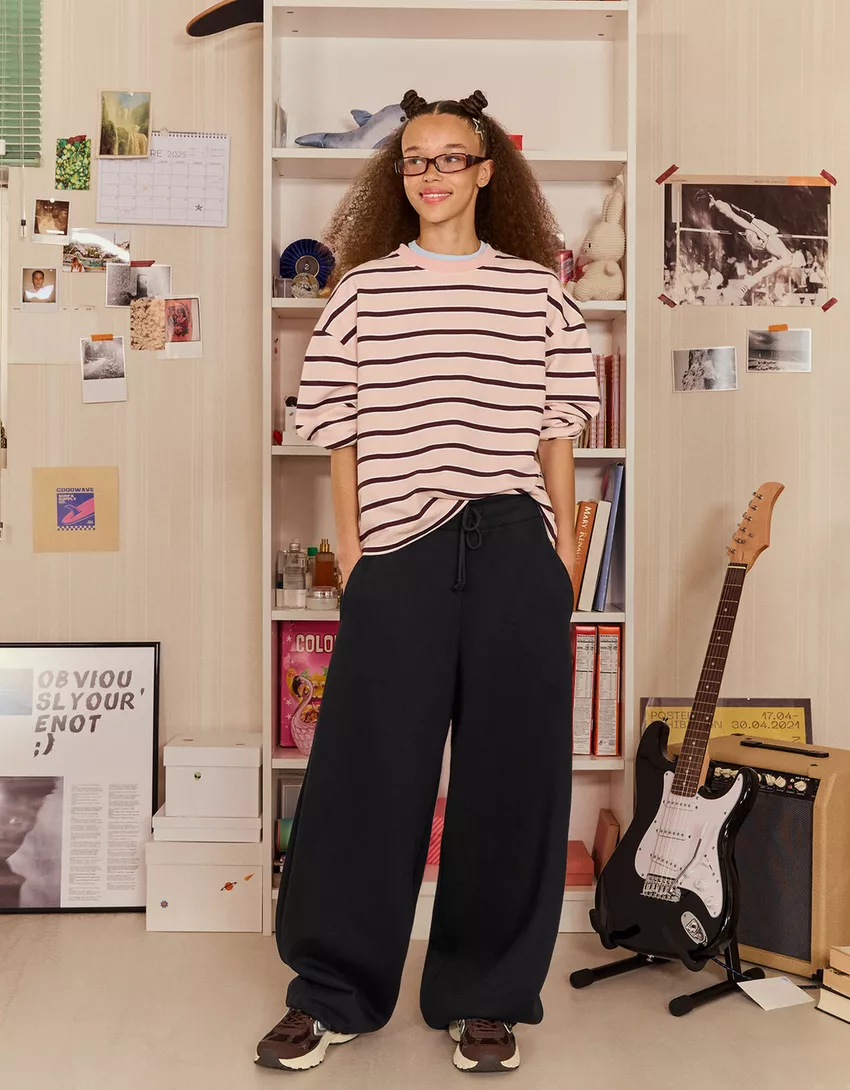 Plush barrel pants with stoppers