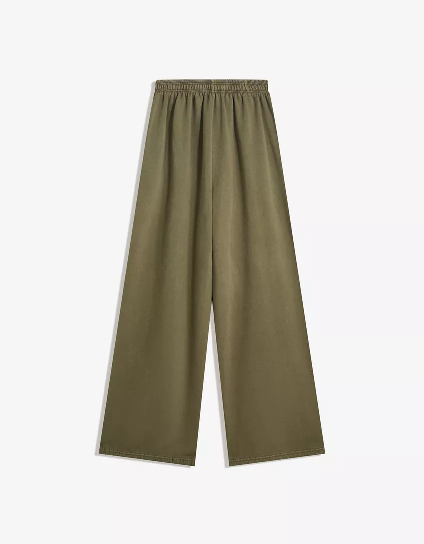 Plush joggers with stoppers