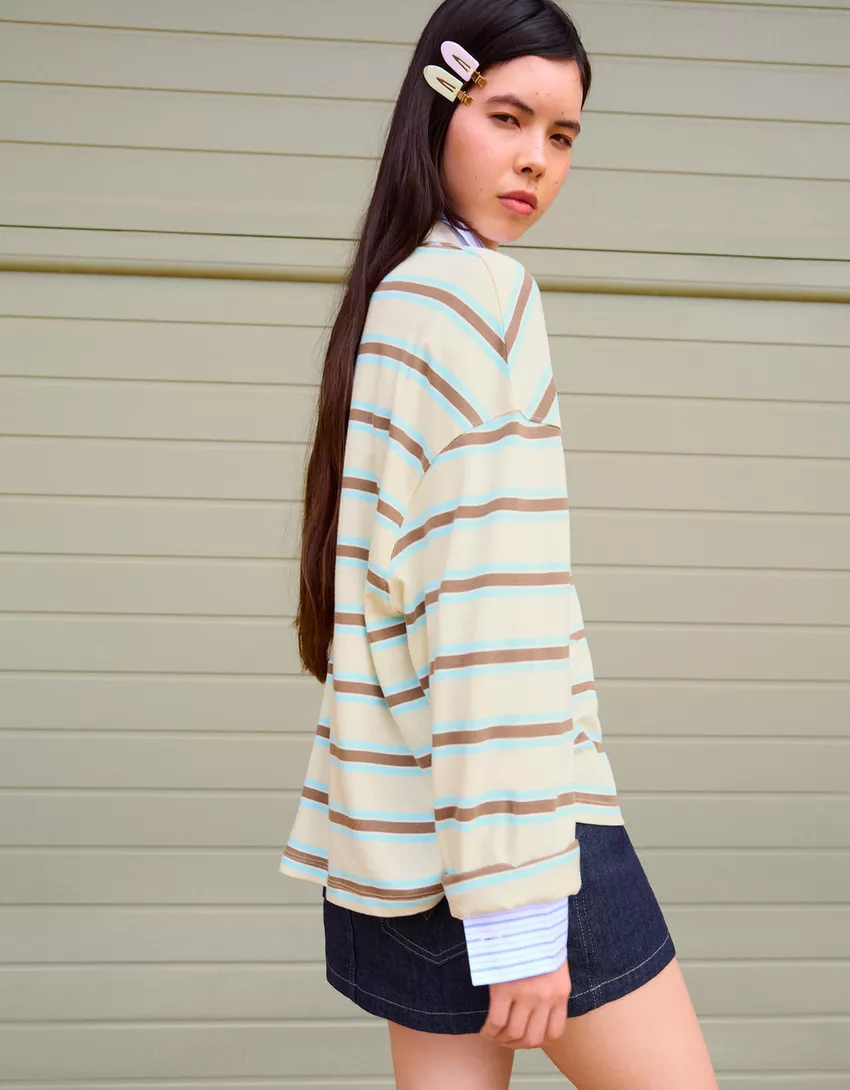 Long sleeve T-shirt with polo collar