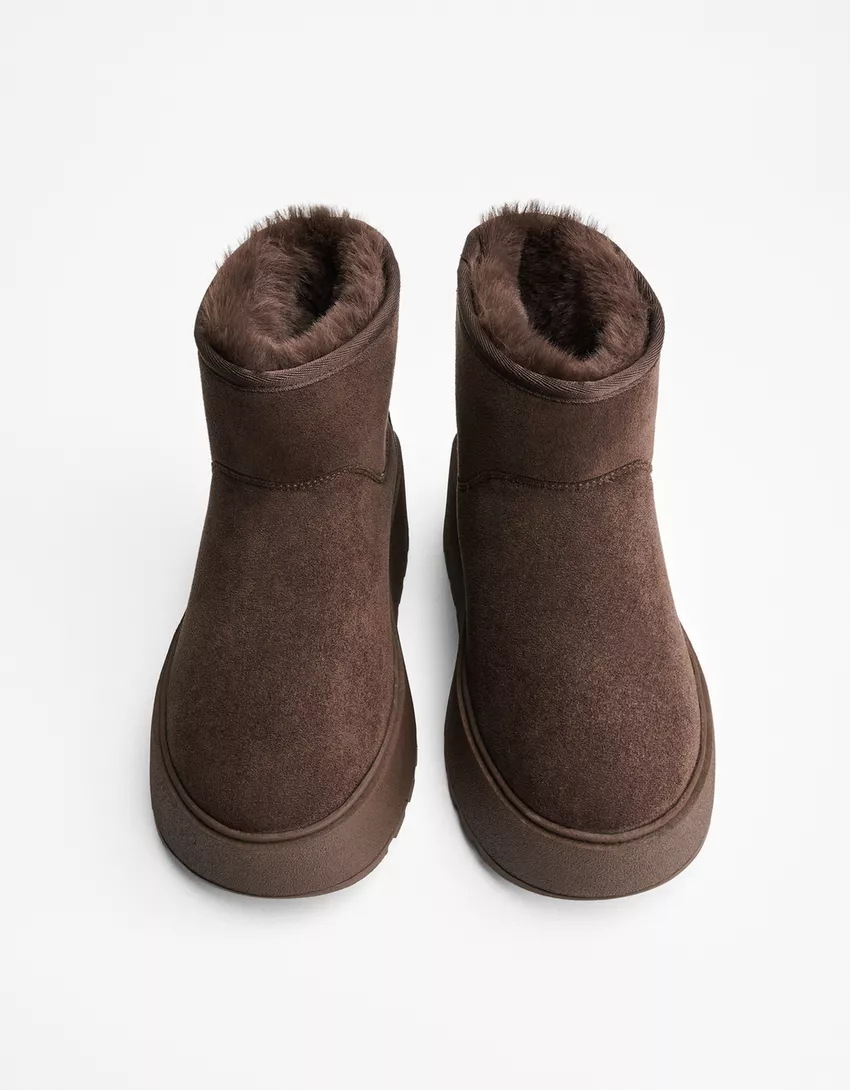 Platform ankle boots with faux fur lining
