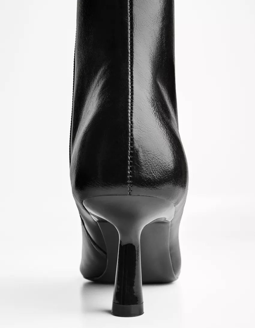 Kitten heel ankle boots