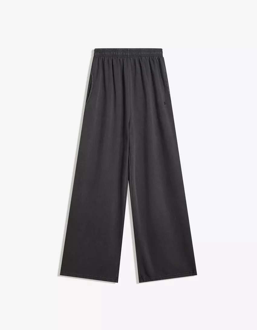 Plush joggers with stoppers