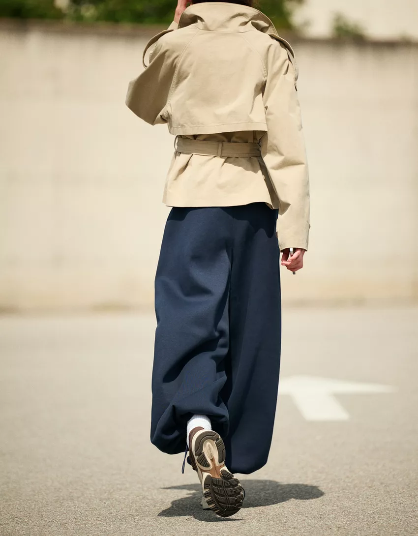 Plush barrel pants with stoppers