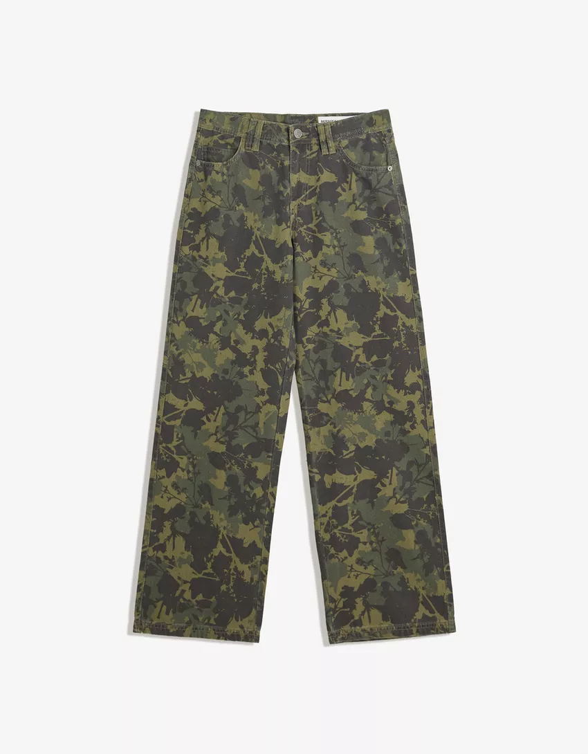 Straight pants with print