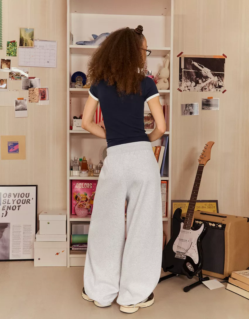 Plush barrel pants with stoppers