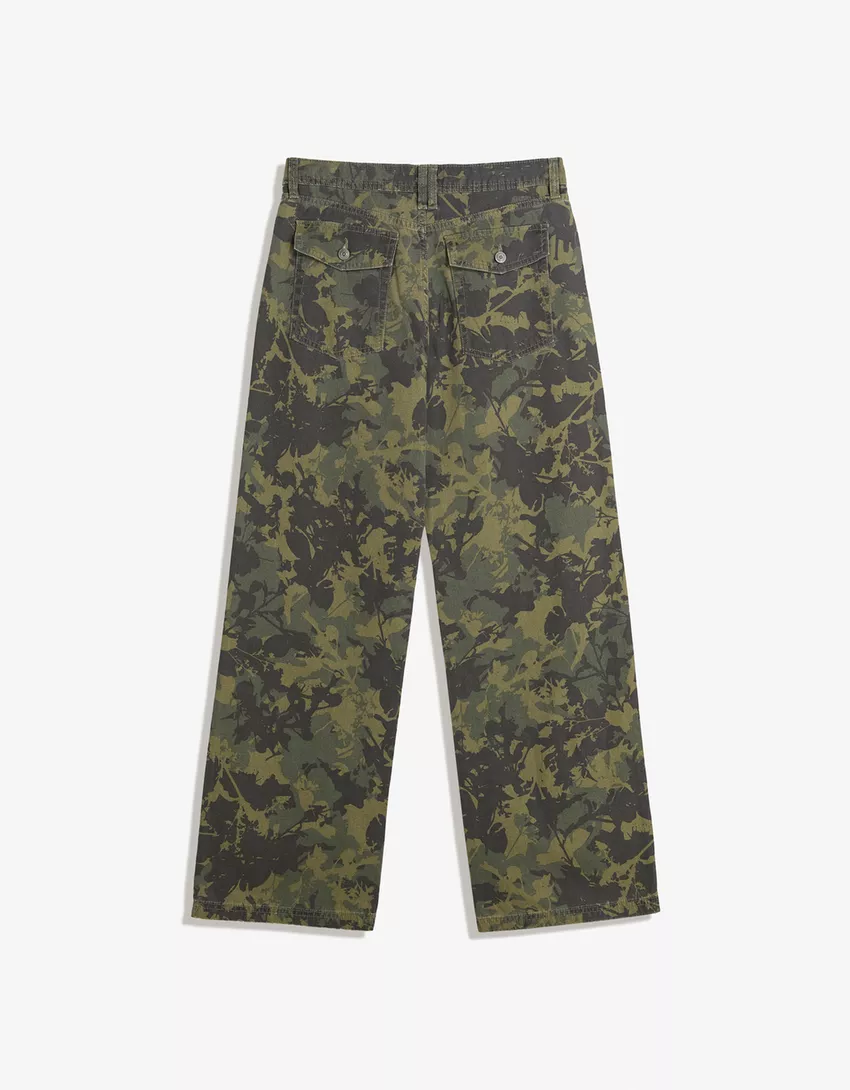 Straight pants with print