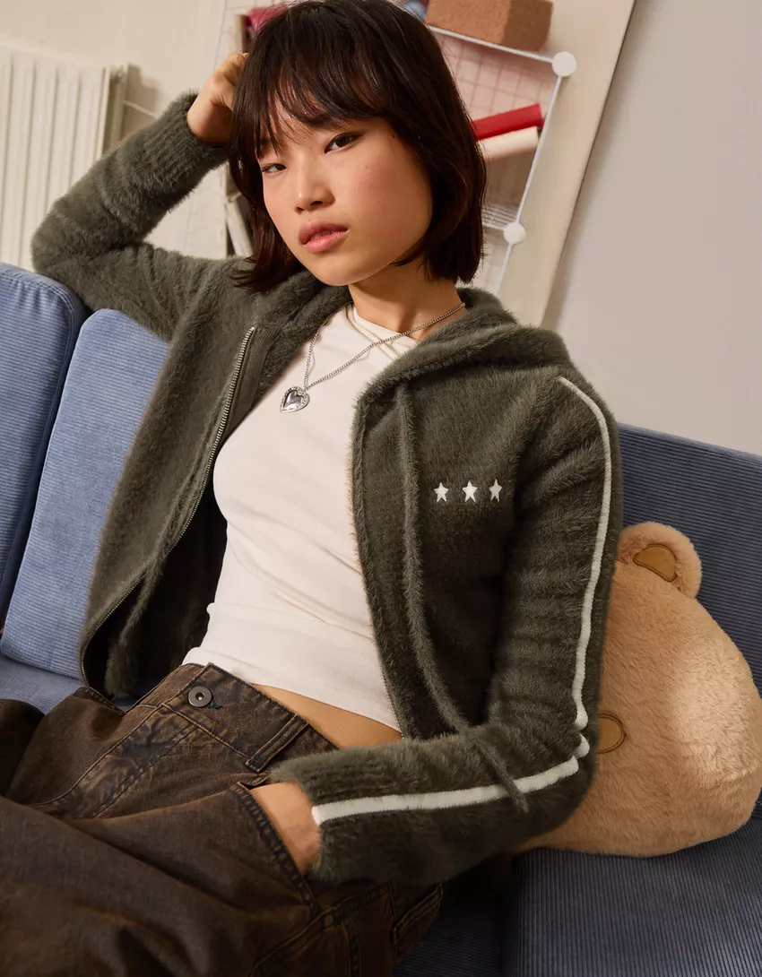 Embroidered knit zip-up jacket