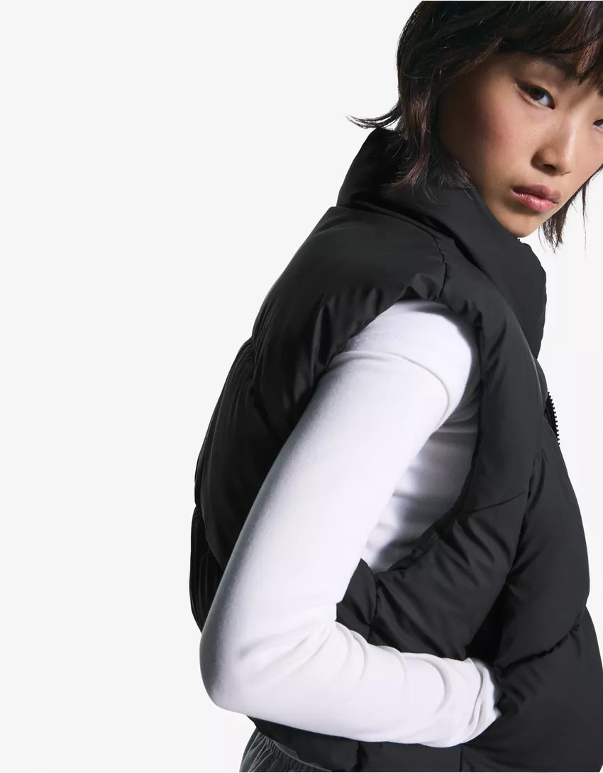 Cropped puffer vest