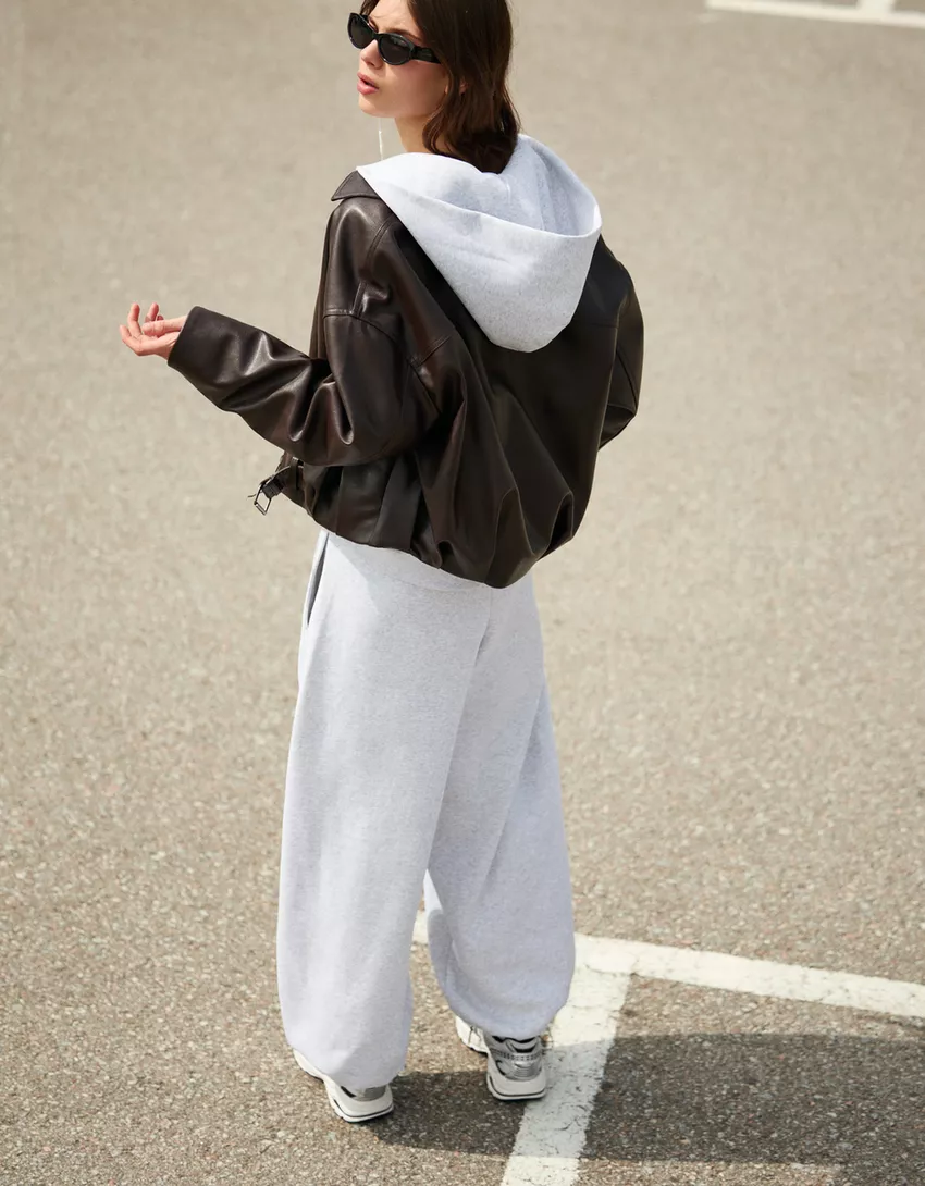 Plush barrel pants with stoppers