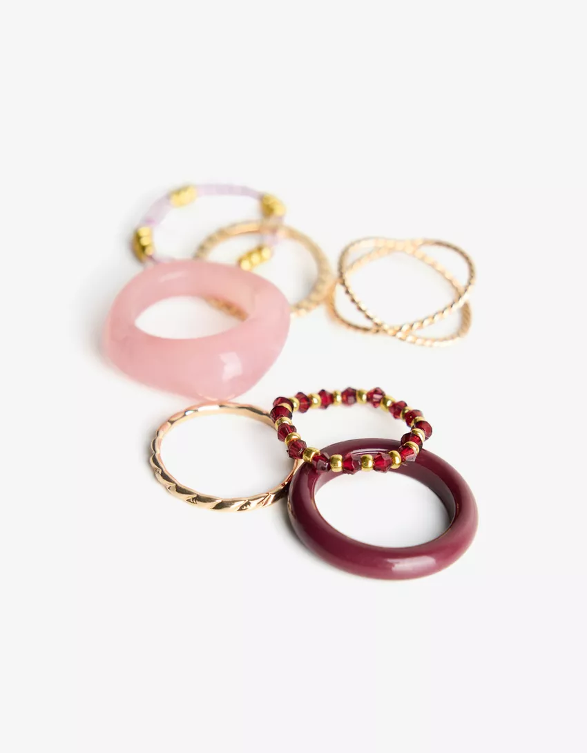 8-pack of rhinestone rings