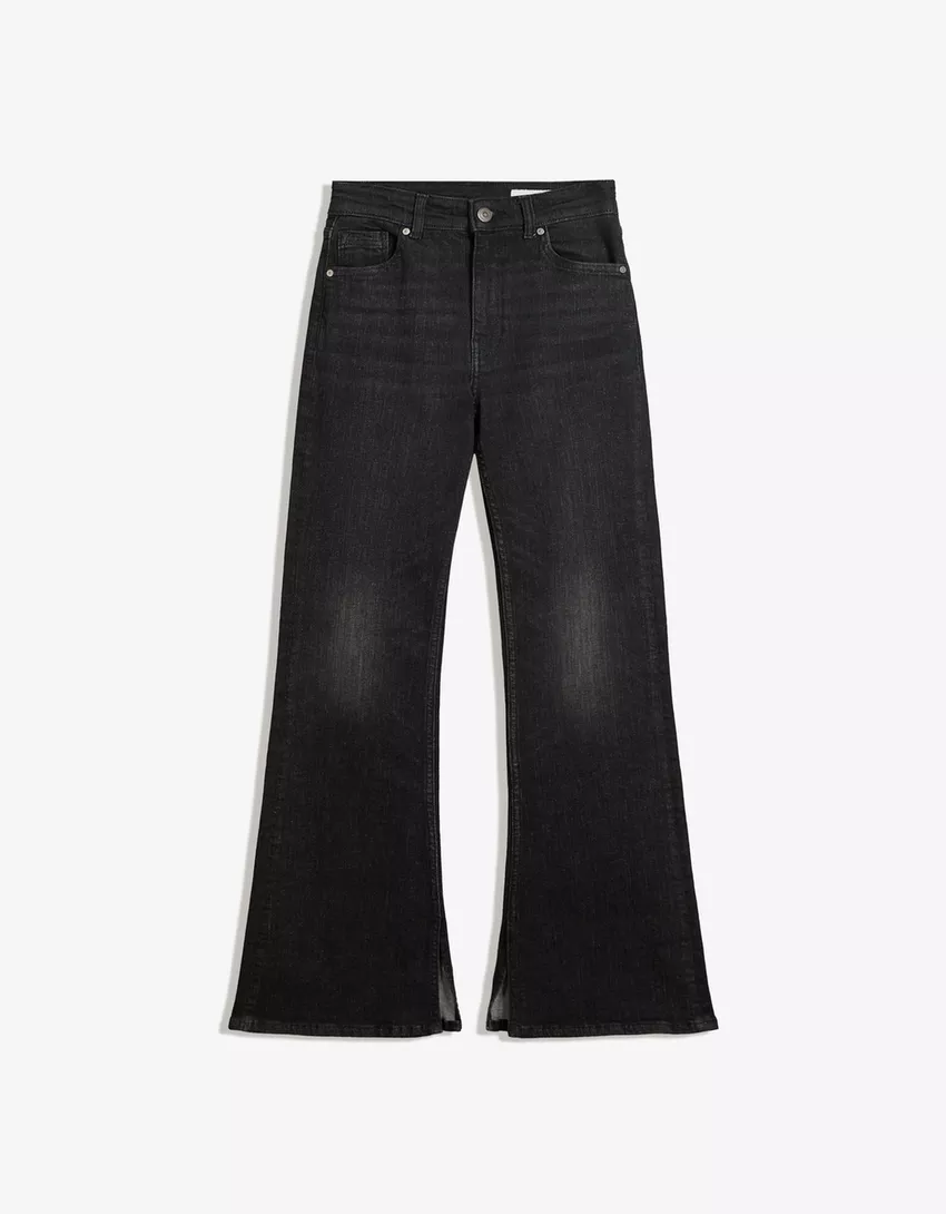 Flared jeans with slit