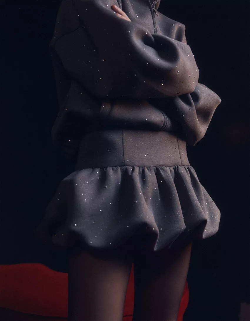 Shiny neoprene-effect mini skirt