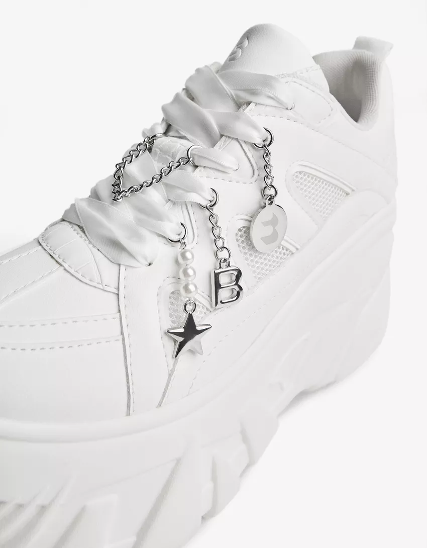 XL platform sneakers with charms